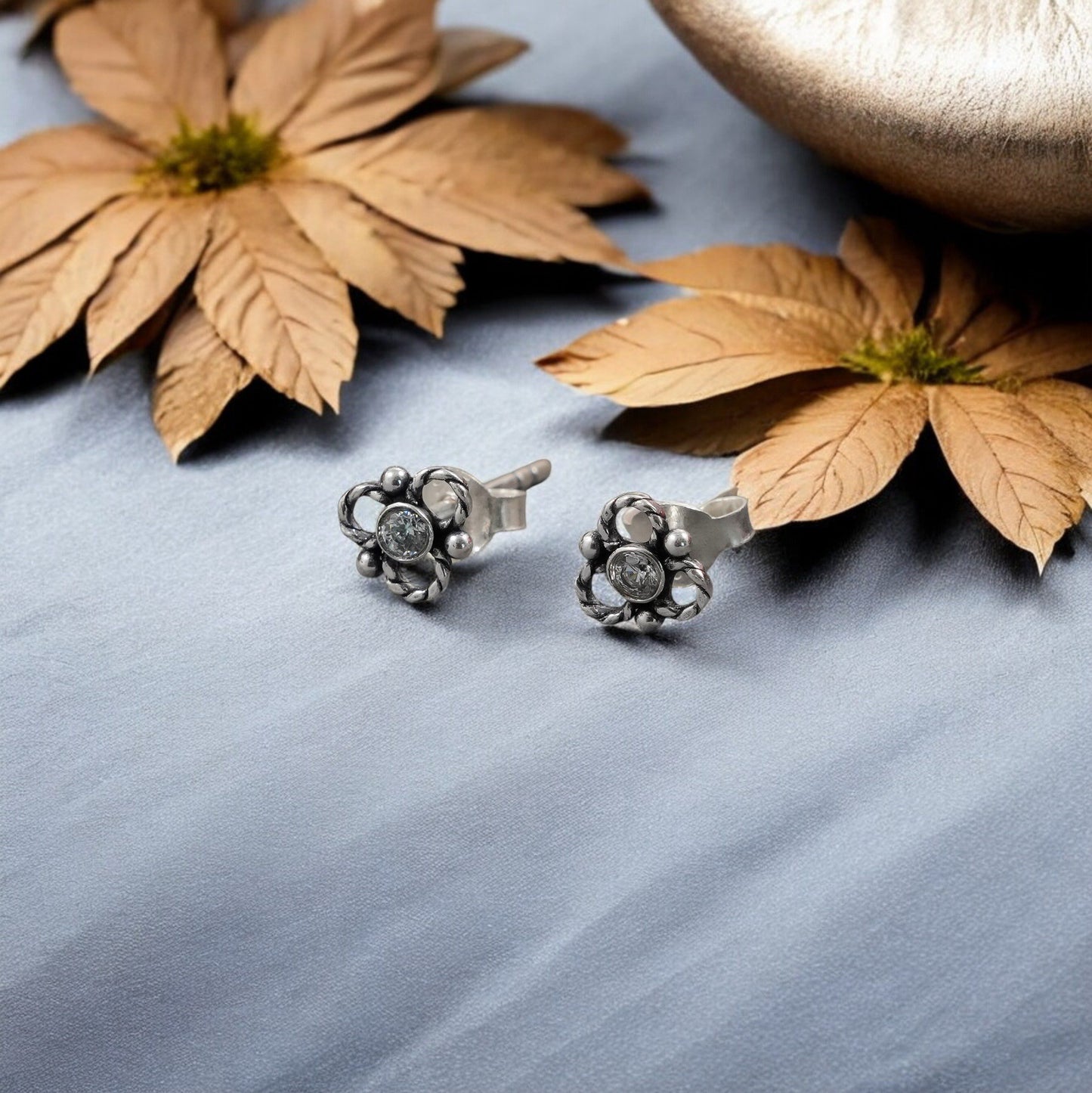 feather gleam studs image 0