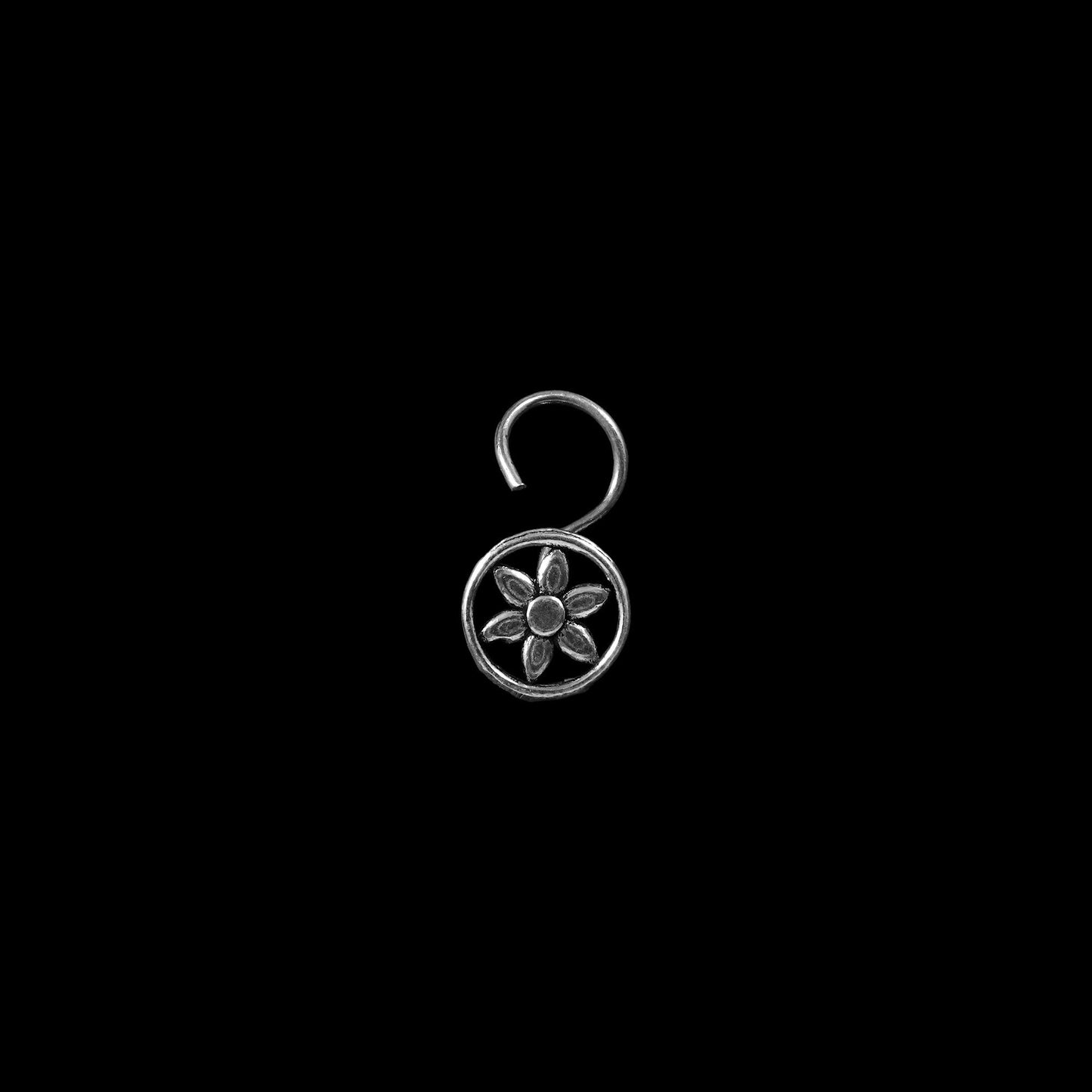 925 silver flower-shaped nose pin image 0