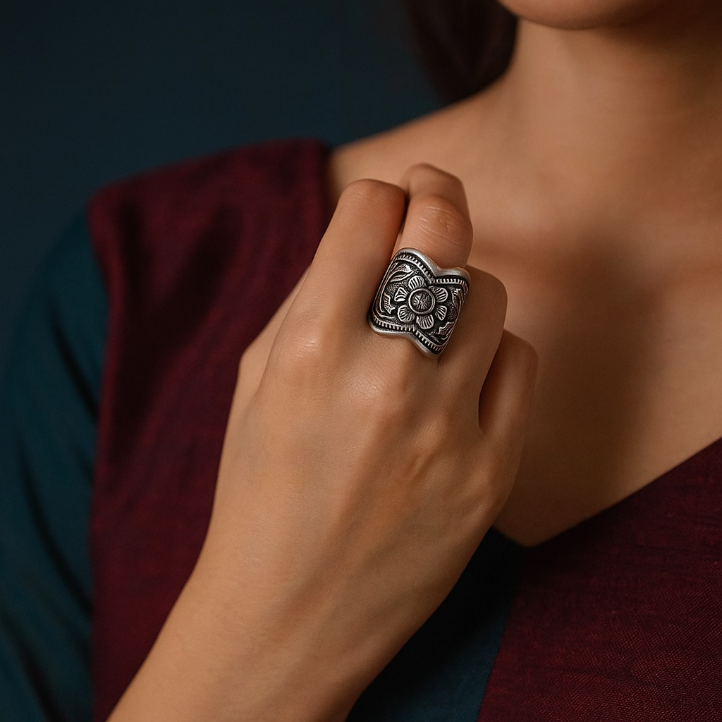 queen?s crown silver ring (mukut chittai)