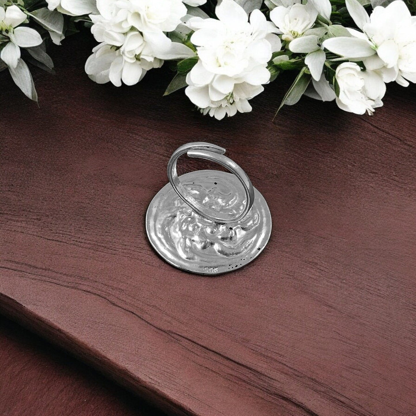 eternal flow silver ring (circle chittai) image 3