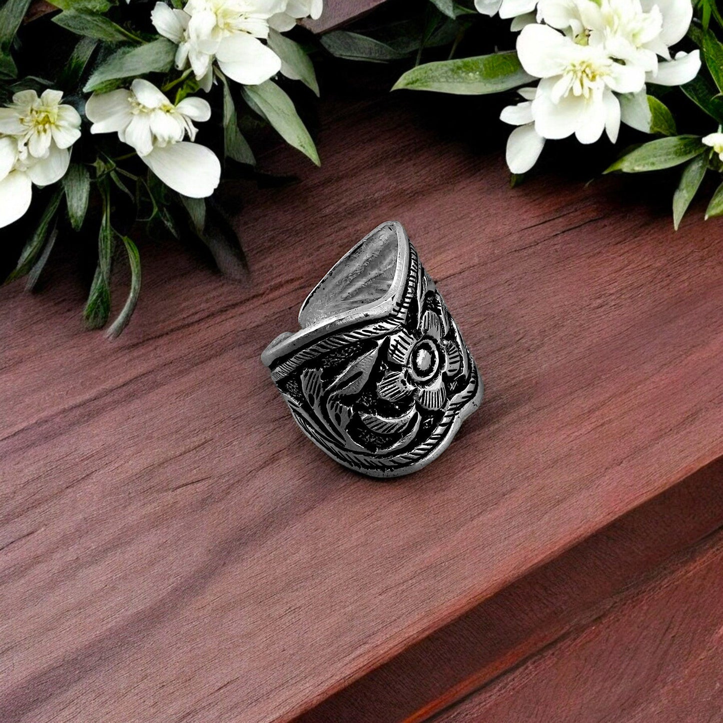 queen?s crown silver ring (mukut chittai) image 1