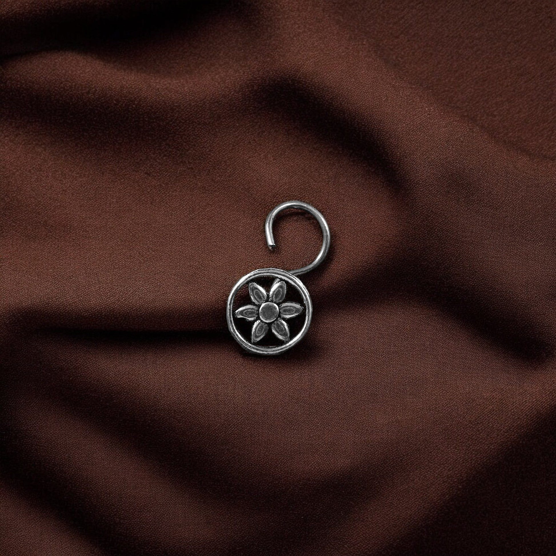 925 Silver Flower-Shaped Nose Pin image 1
