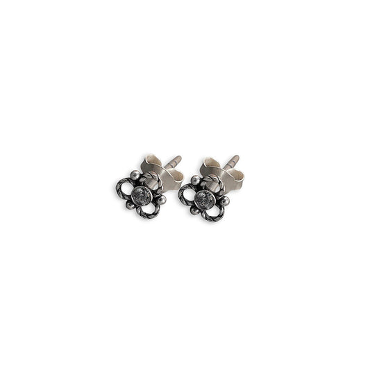 Feather Gleam Studs image 2
