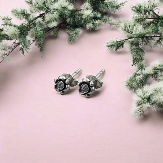 Magic Bow Studs image 0