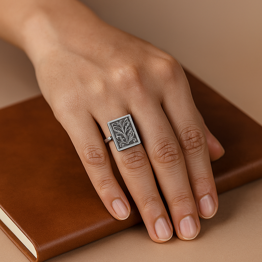 Divine Pathway Silver Ring (Rectangle Chittai)
