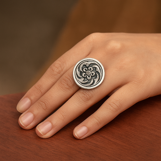 Eternal Flow Silver Ring (Circle Chittai)