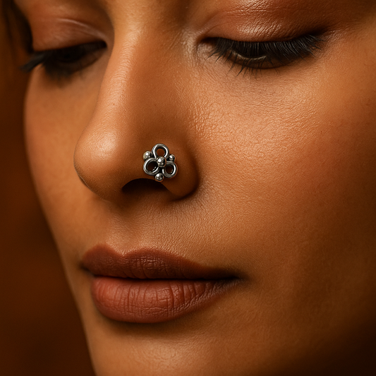 925 Silver Petal-Shaped Nose Pin