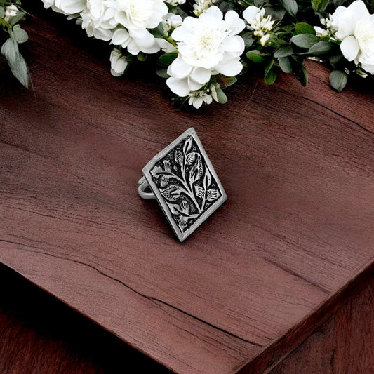 Divine Pathway Silver Ring (Rectangle Chittai) image 1