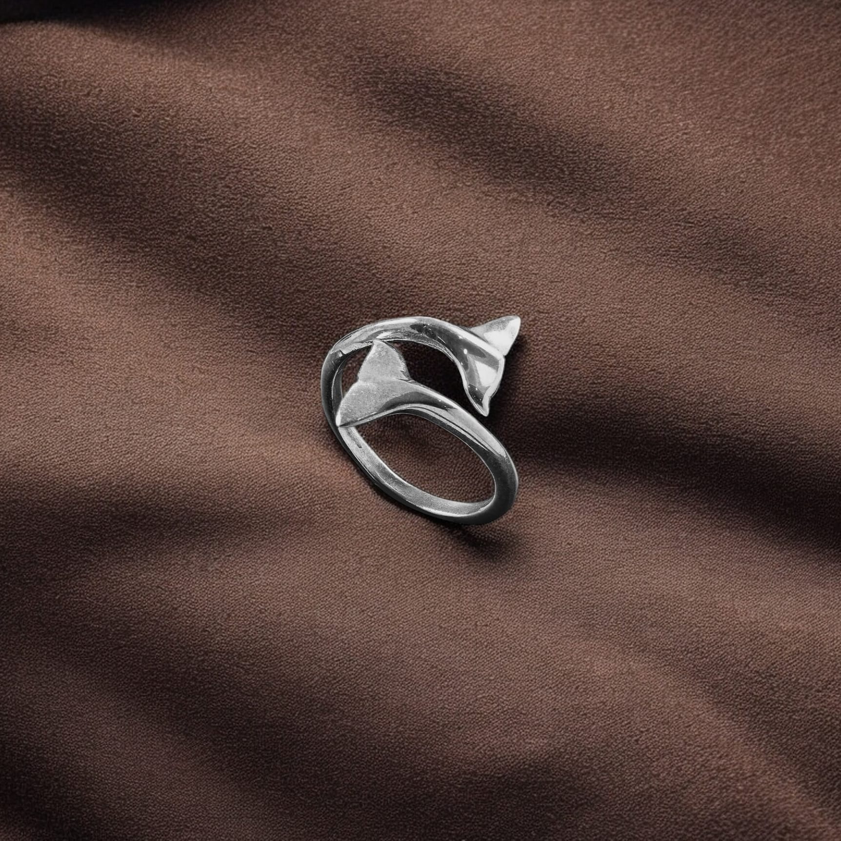 925 Silver Dolphin Ring image 0