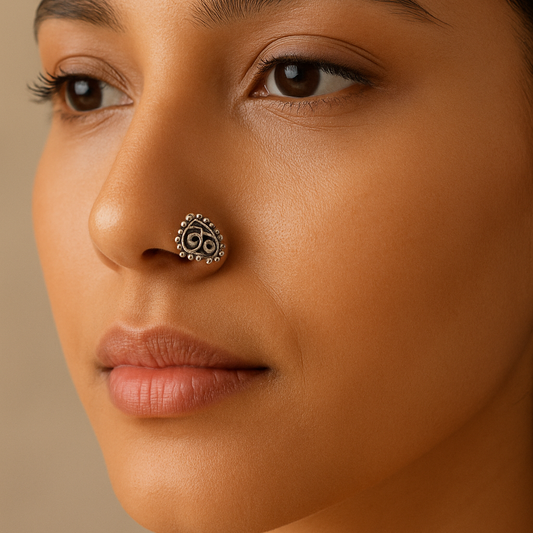 925 Silver Eye-Shaped Nose Pin