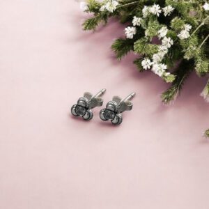 Moonbeam Studs