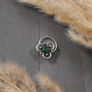 Saanvi Nose Pin