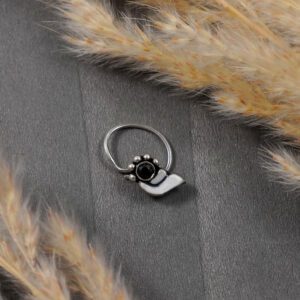 Avni Nose Pin